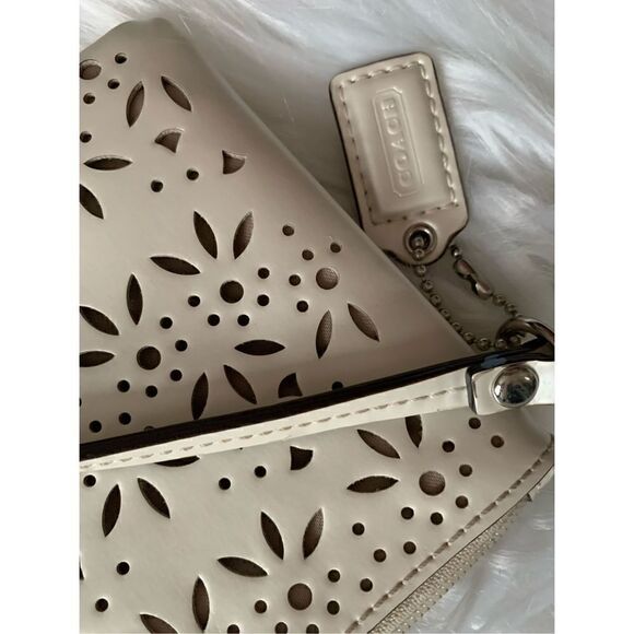 Coach wristlet small white - Picture 4 of 6